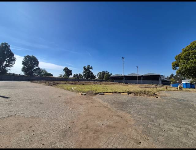 6,000M² INDUSTRIAL YARD TO LET IN WADEVILLE